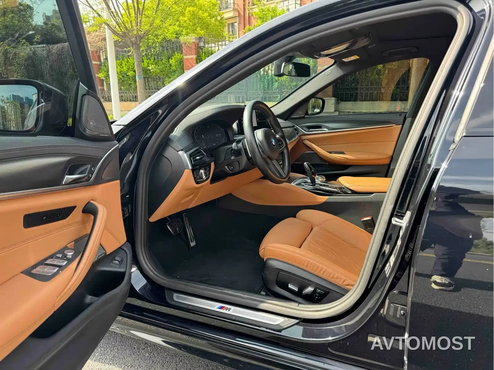BMW 5 Series (Import) 2022 530i M Sport Package — фото 4