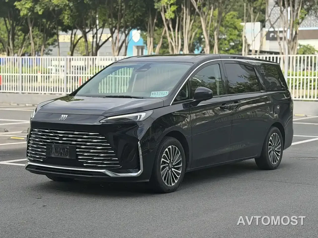 Buick GL8 New Energy 2025 Land Honor Premium Edition 7-Seater — фото 7