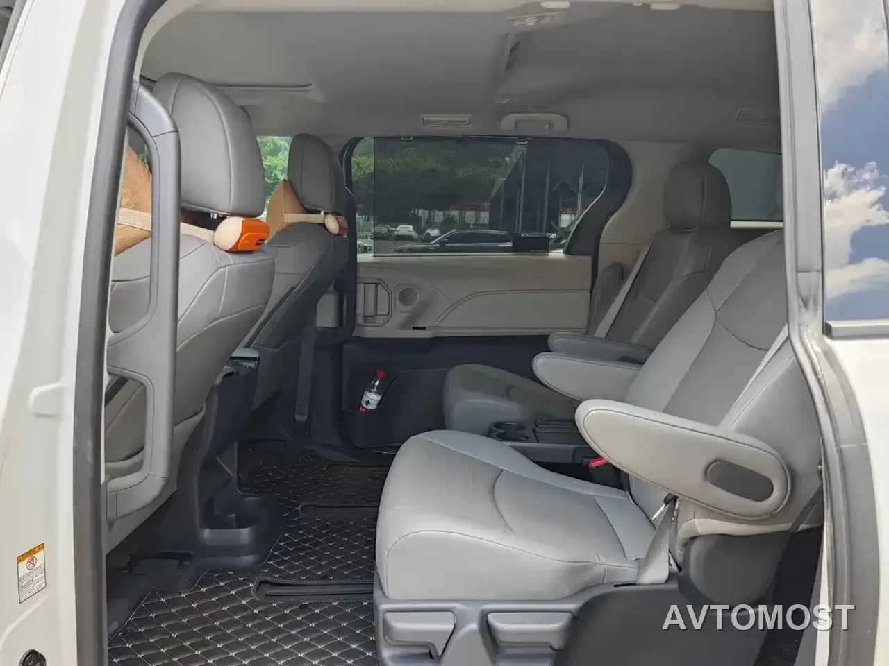 Buick GL8 New Energy 2025 Land Honor Premium Edition 7-Seater — фото 9