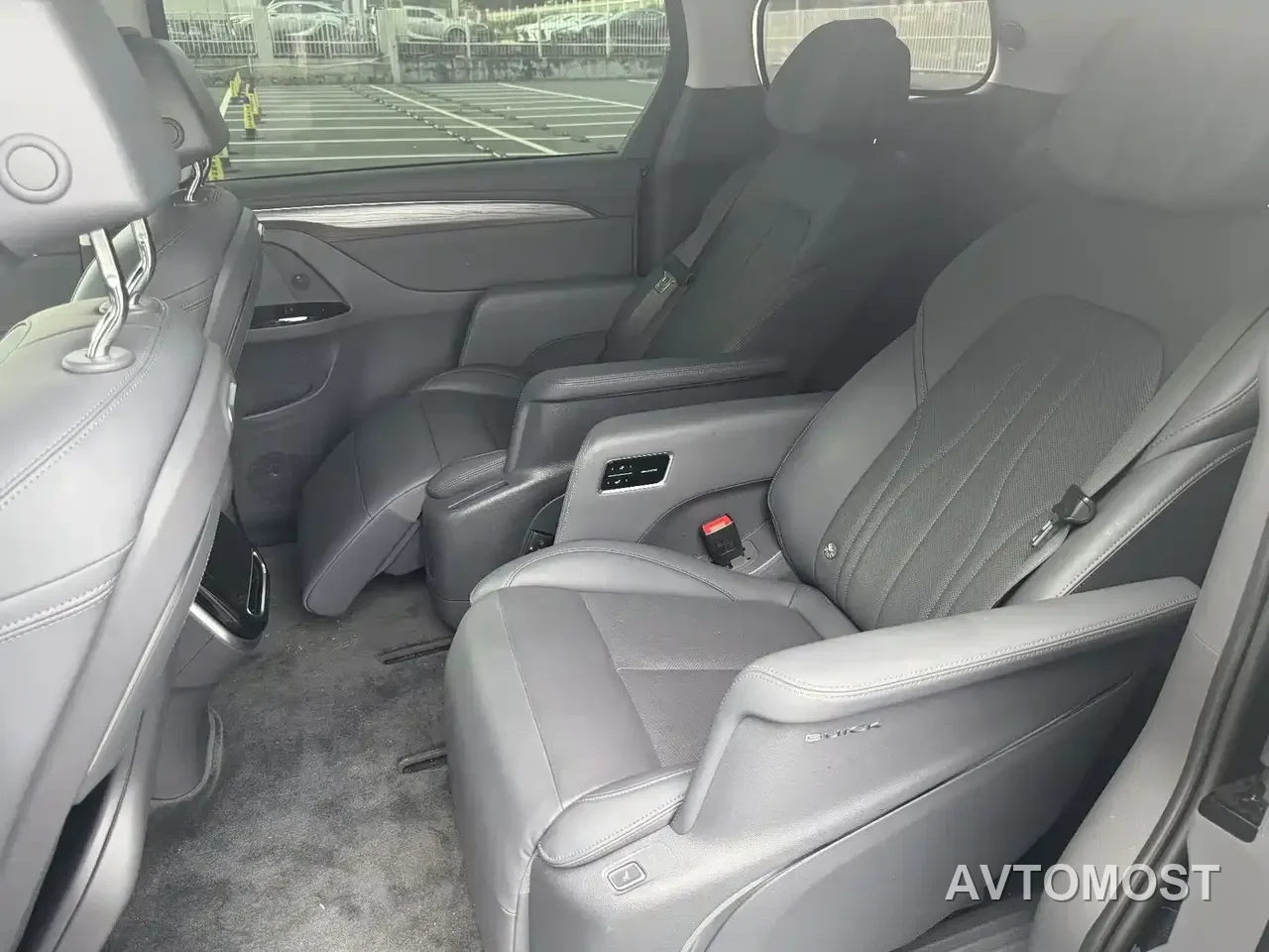 Buick GL8 New Energy 2025 Land Honor Premium Edition 7-Seater — фото 10