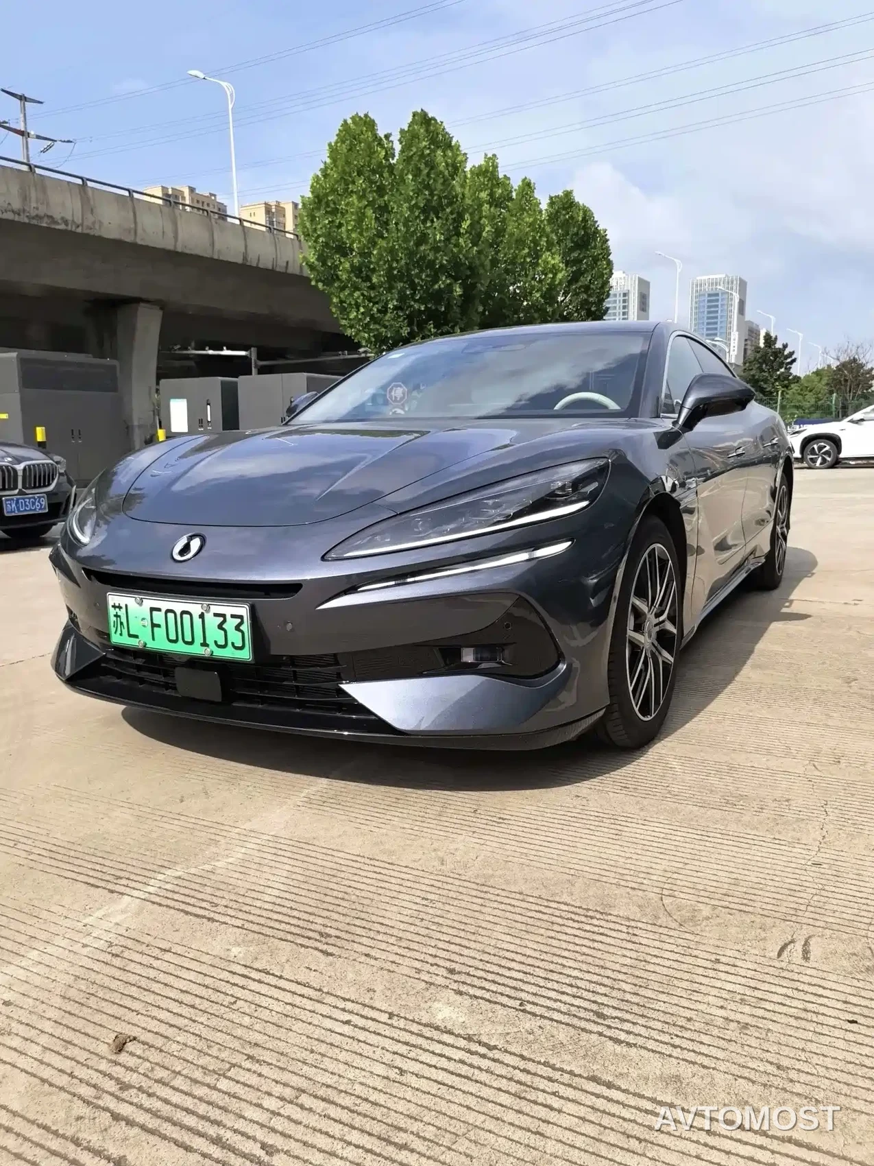 Denza Z9 2024 Model 1100km AWD Pro Edition — фото 1