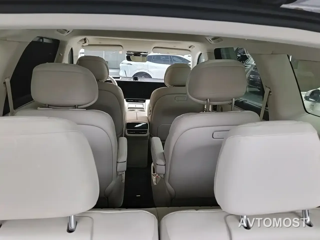 AITO M8 2025 Model Extended Range Max Edition 37kWh 6-Seater — фото 7