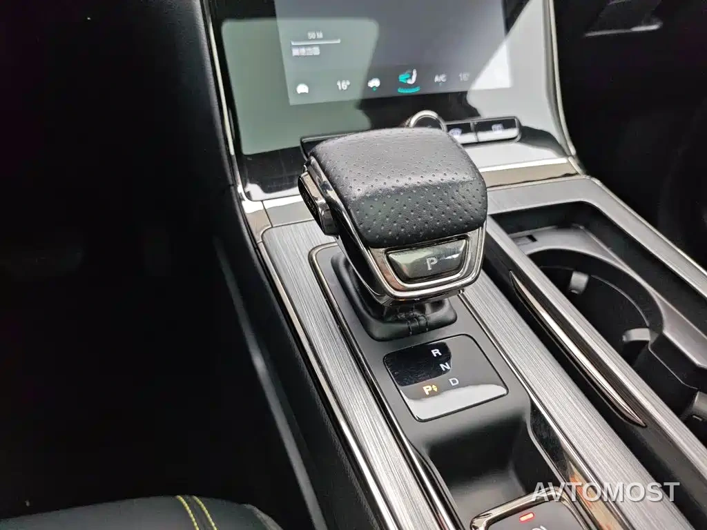 Roewe RX5 New Energy 2021 Model ePLUS National Trend Ronglin Luxury Edition — фото 12