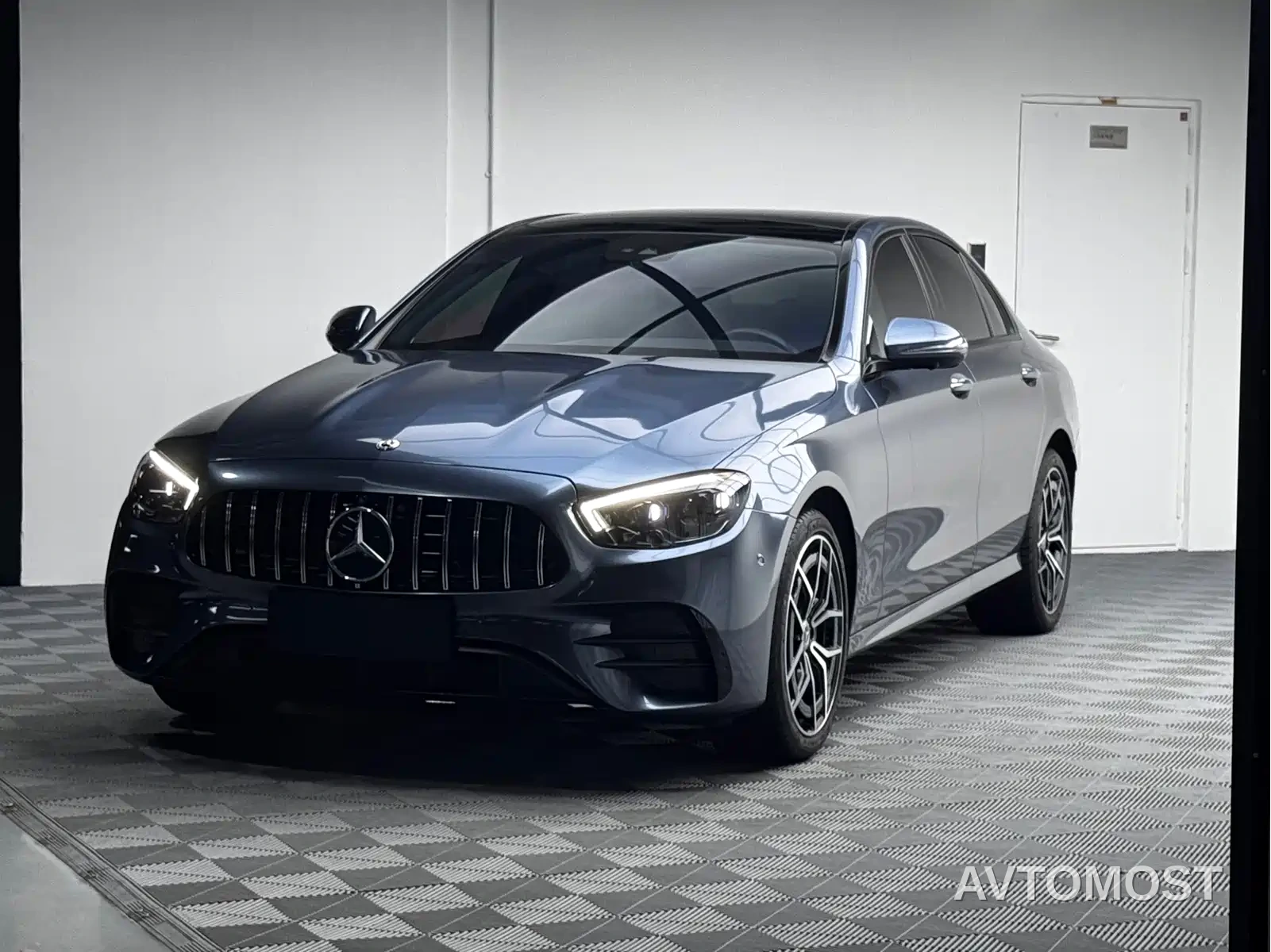 Mercedes-Benz E-Class (Import) 2021 E 300 Sport — фото 1