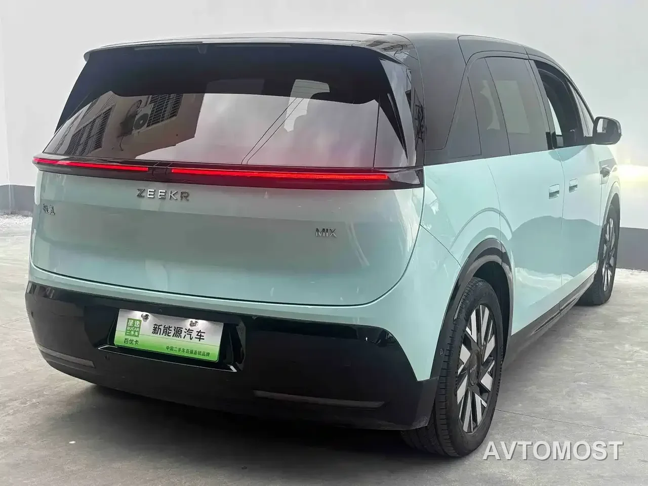 Zeekr MIX 2025 Smart Driving Edition — фото 6