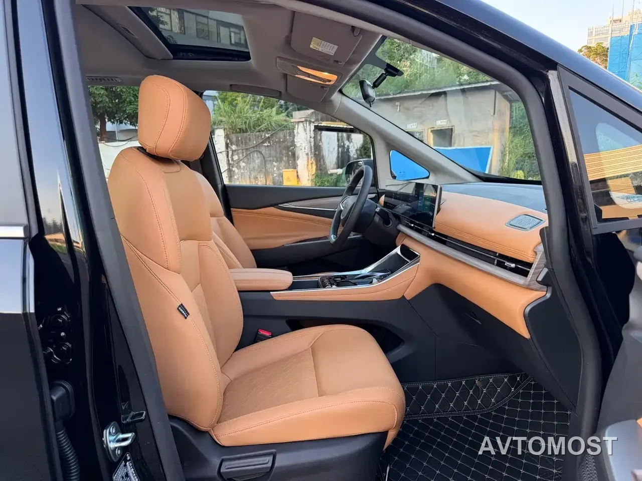SAIC Maxus G50 PHEV 2025 Pilot Edition — фото 4