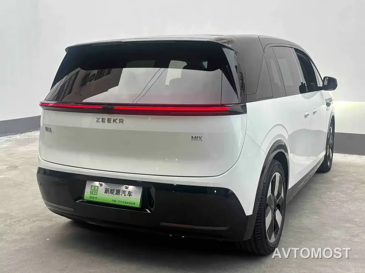 Zeekr MIX 2025 Smart Driving Edition — фото 7