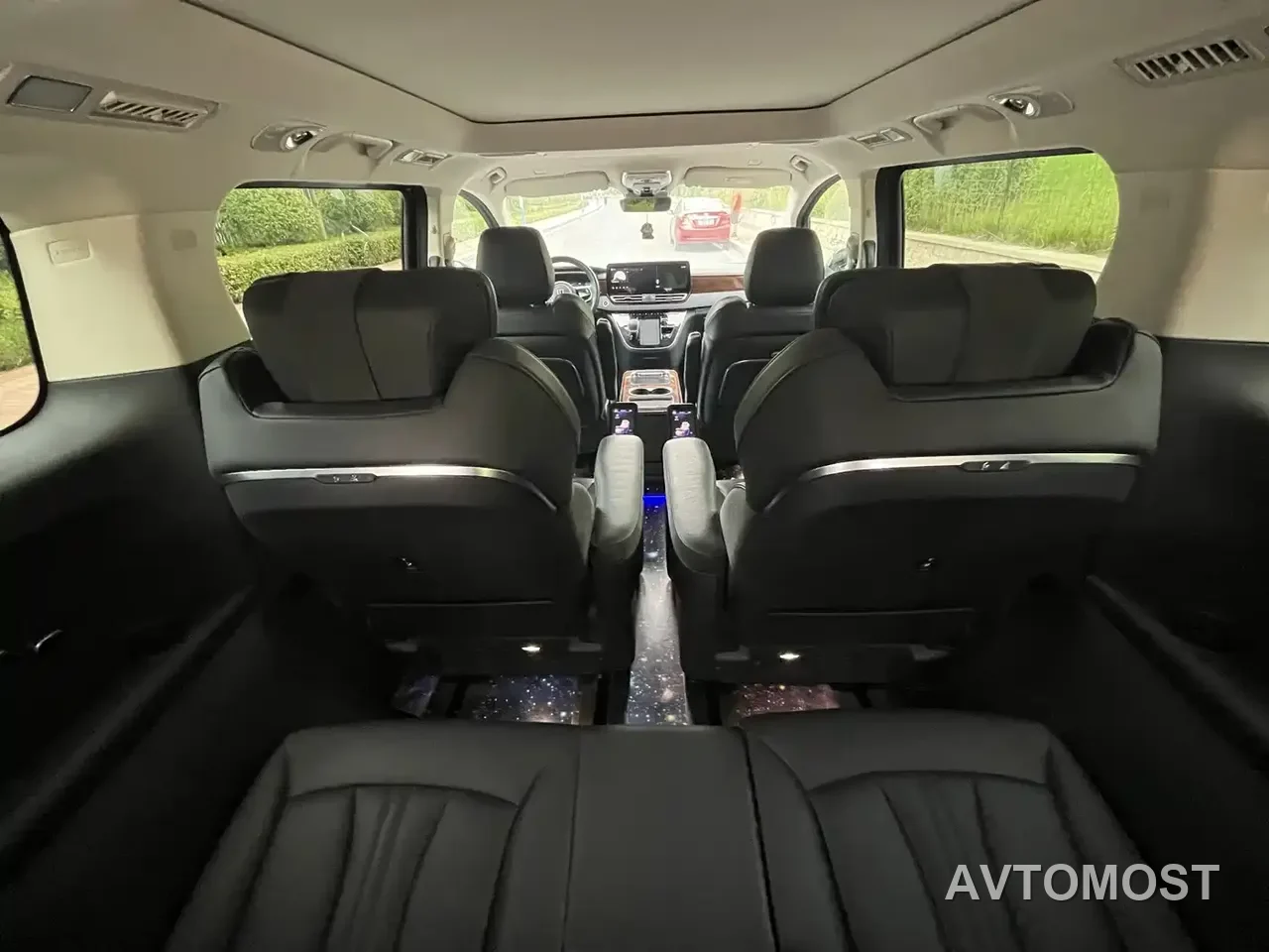Hongqi HQ9 PHEV 2024 Model 2.0T AWD Luxury Edition — фото 12