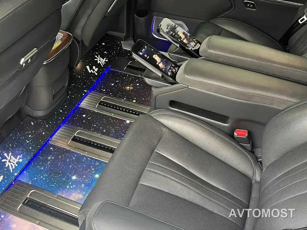 Hongqi HQ9 PHEV 2024 Model 2.0T AWD Luxury Edition — фото 6