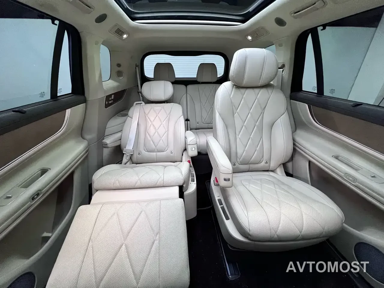 AITO M9 2024 Range Extender Max Edition 42kWh 6-seater — фото 6