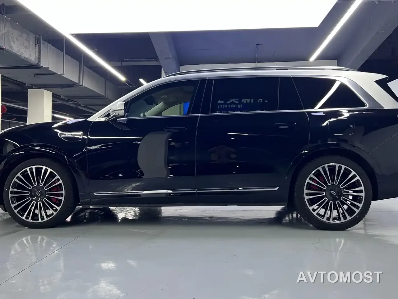AITO M9 2024 Range Extender Max Edition 42kWh 6-seater — фото 7