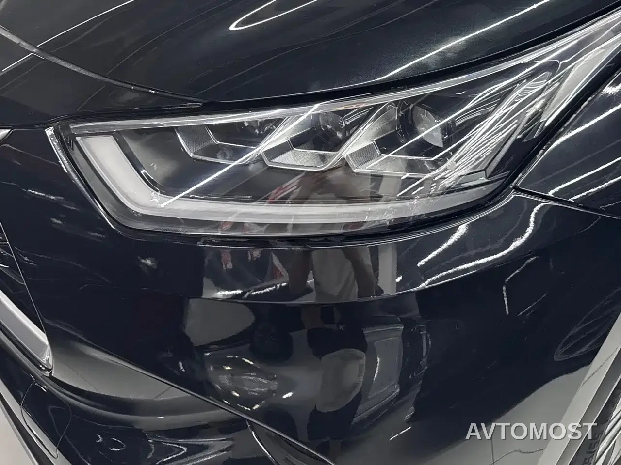 Toyota Highlander 2023 2.5L Smart Hybrid Dual Engine AWD Premium 7-Seater — фото 7