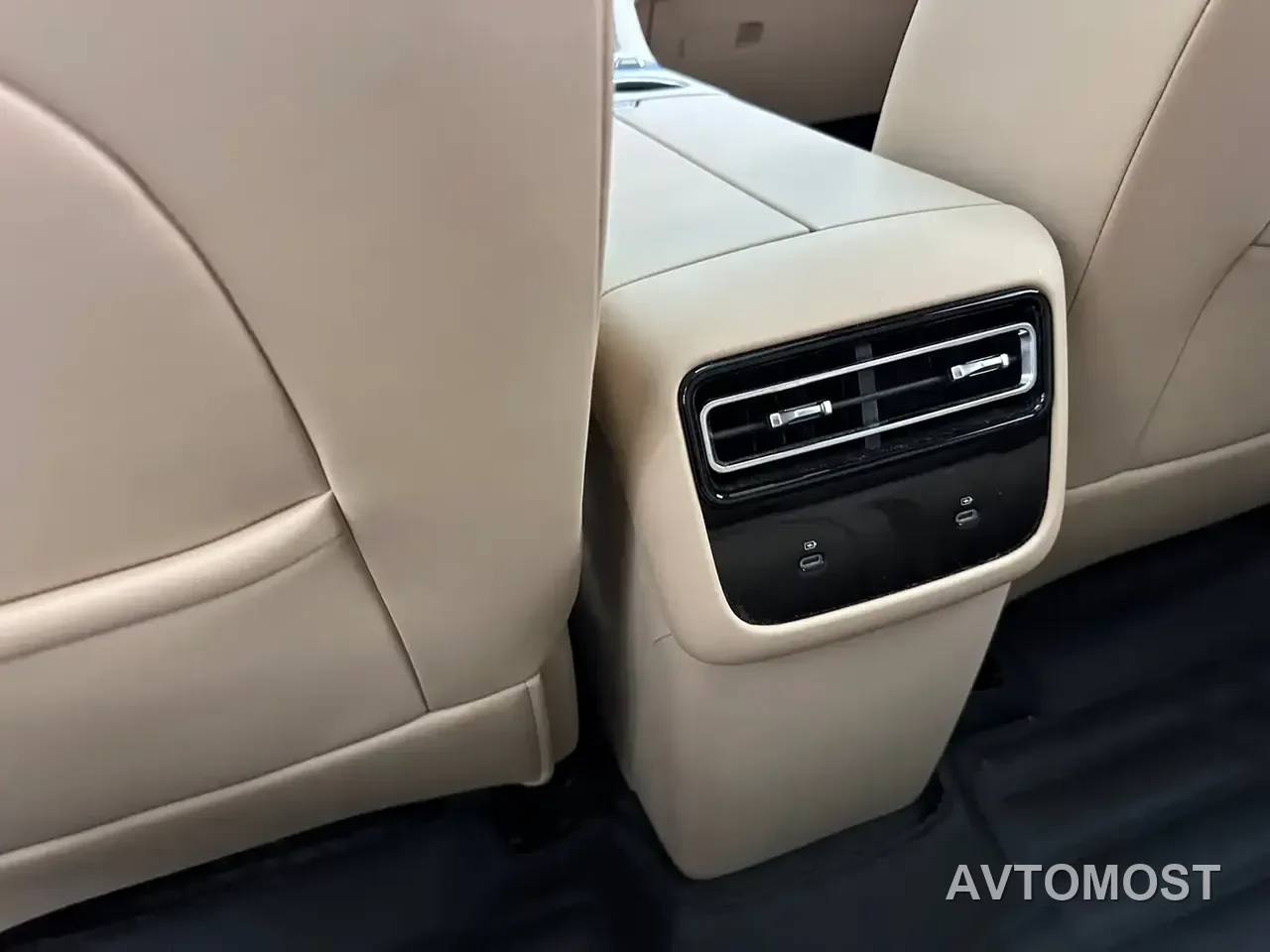 Jetour Shanhai L7 PLUS 2025 Model Base Trim 7-Seater — фото 24