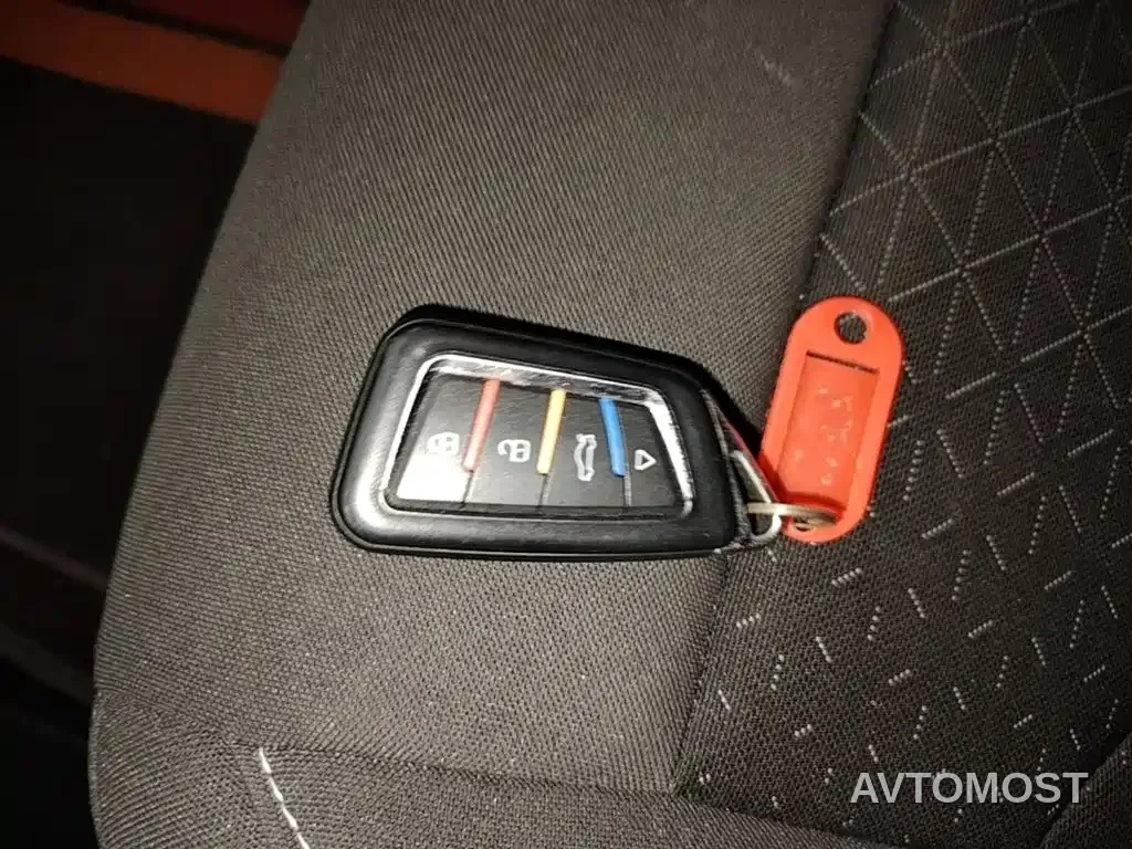 Haval M6 2021 PLUS 1.5T DCT Elite Smart Connect — фото 8