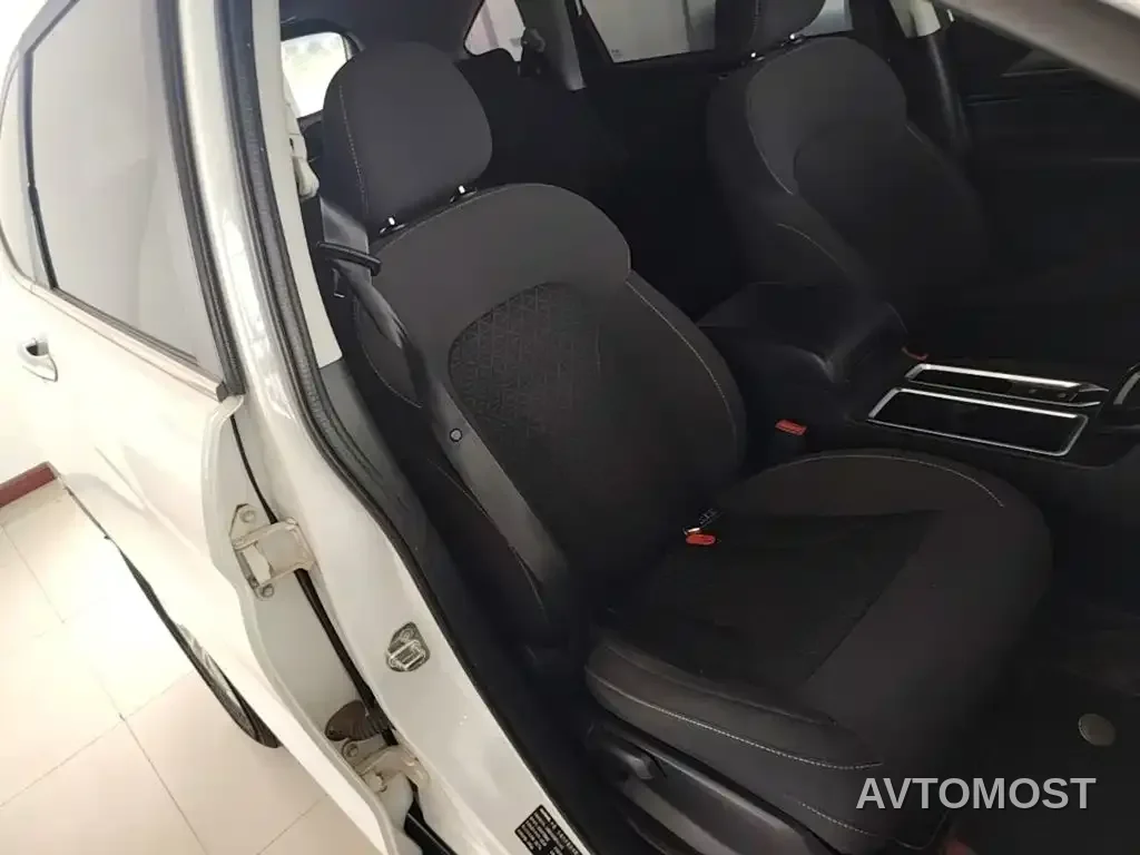 Haval M6 2021 PLUS 1.5T DCT Elite Smart Connect — фото 22