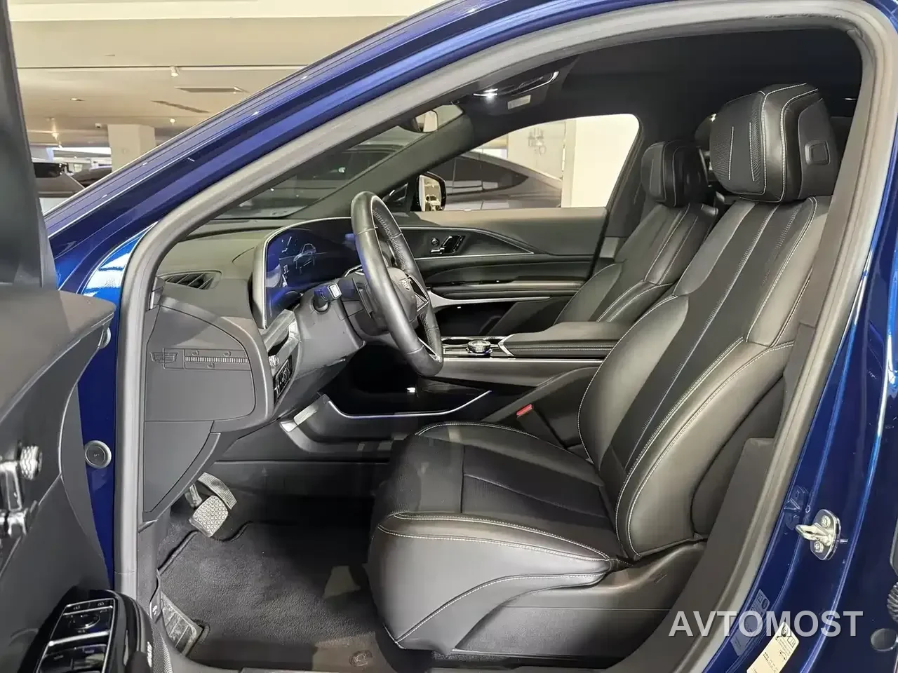 Cadillac IQ Rui Ge 2024 RWD Standard Range Luxury Edition — фото 3