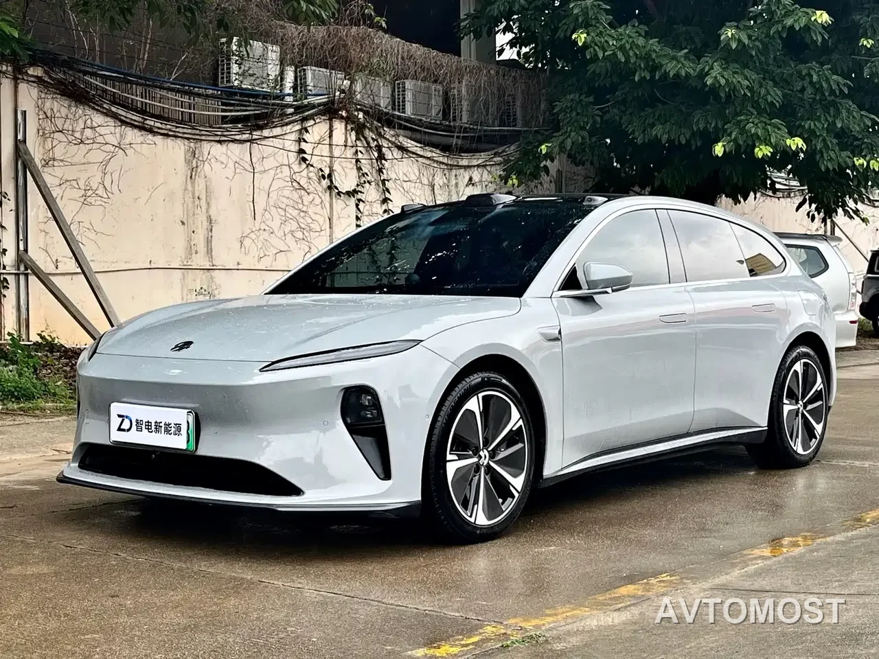 NIO ET5T 2024 75kWh Touring — фото 2