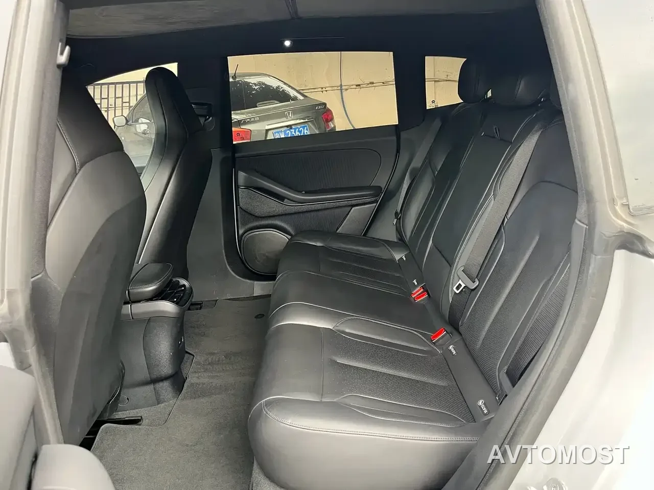 NIO ET5T 2024 75kWh Touring — фото 6