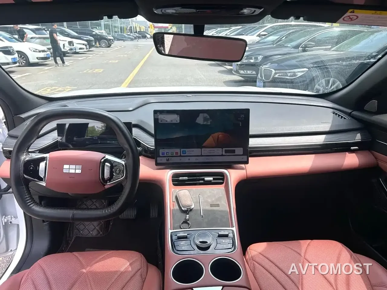 Geely Galaxy L6 2025 EM-i 140km Voyage Edition — фото 3
