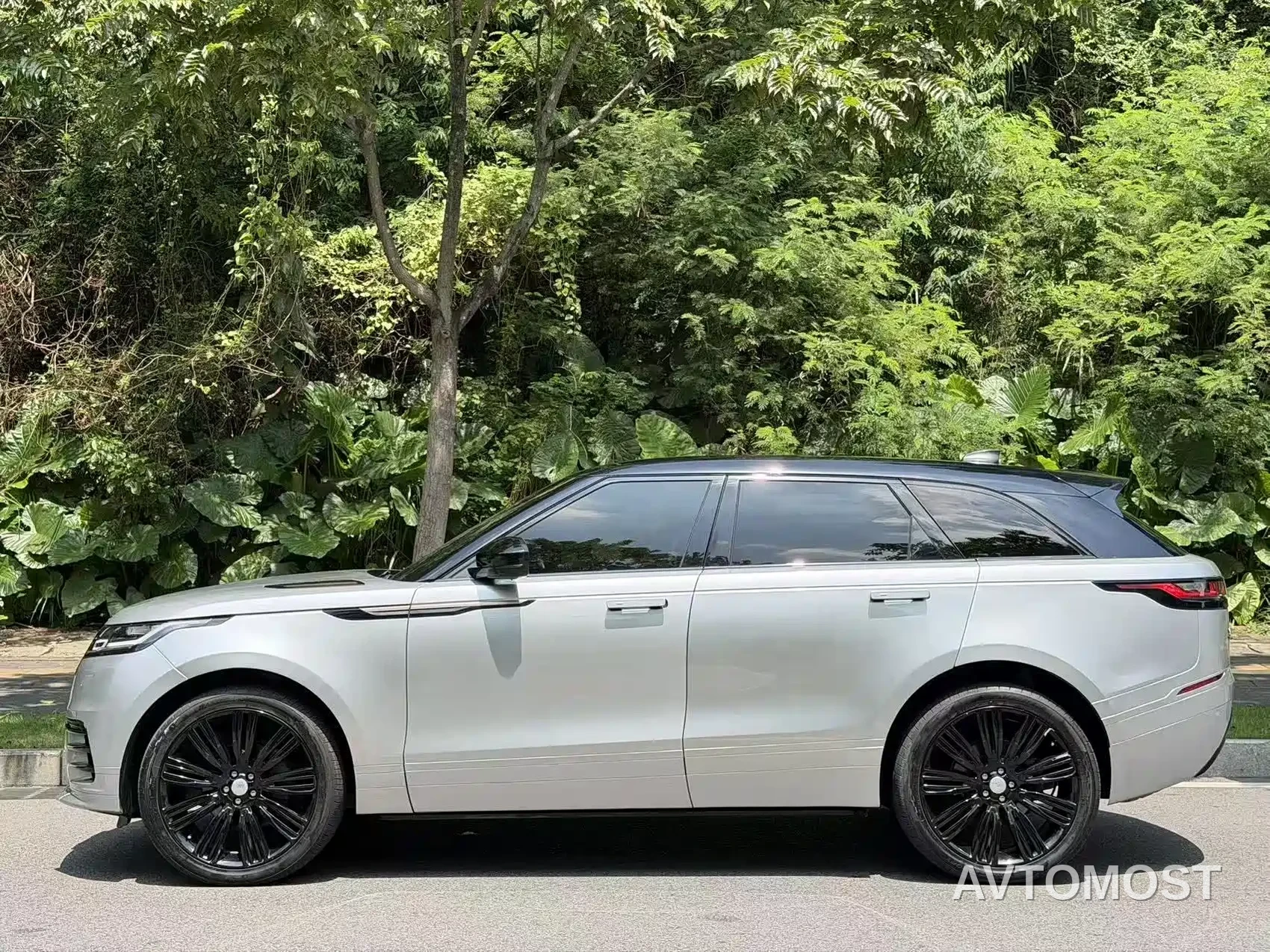 Land Rover Range Rover Velar 2020 P250 R-DYNAMIC S — фото 3