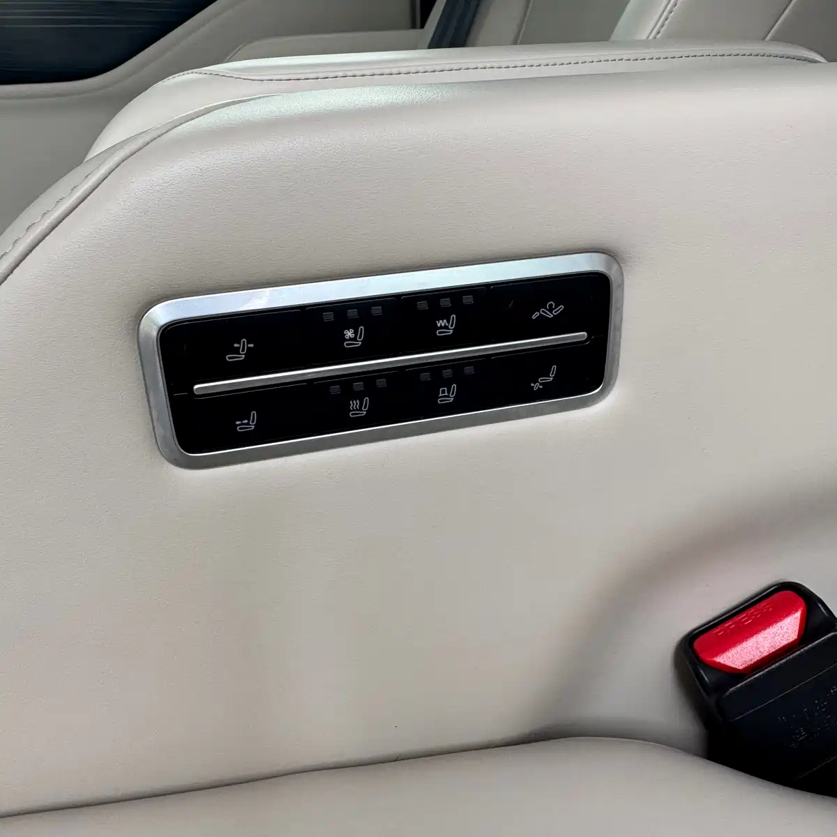 WEY Alpine 2023 AWD Flagship — фото 16
