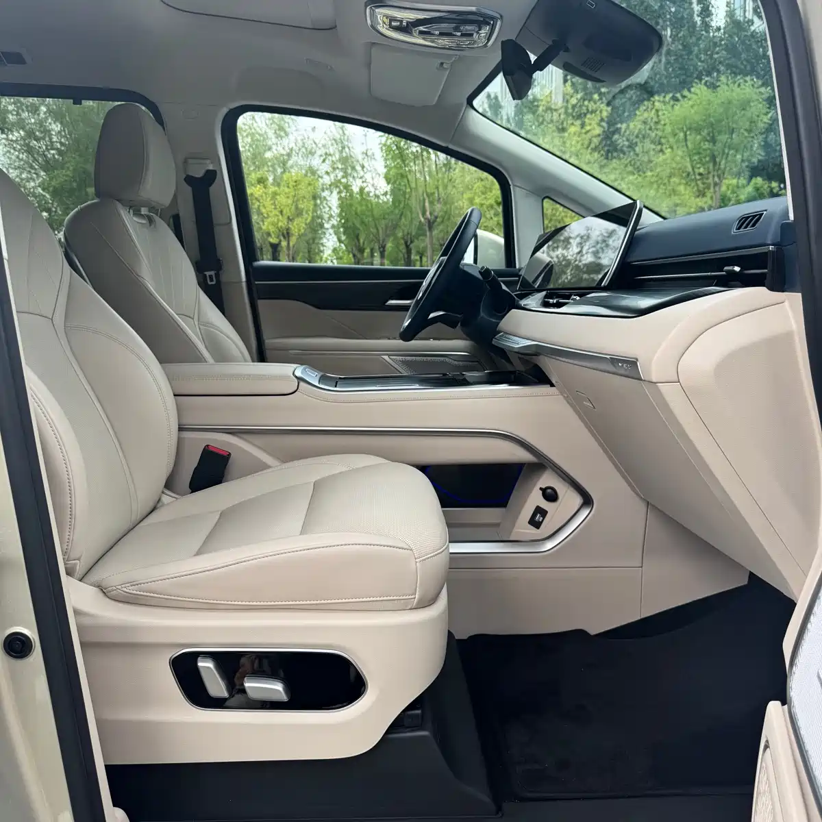 WEY Alpine 2023 AWD Flagship — фото 20