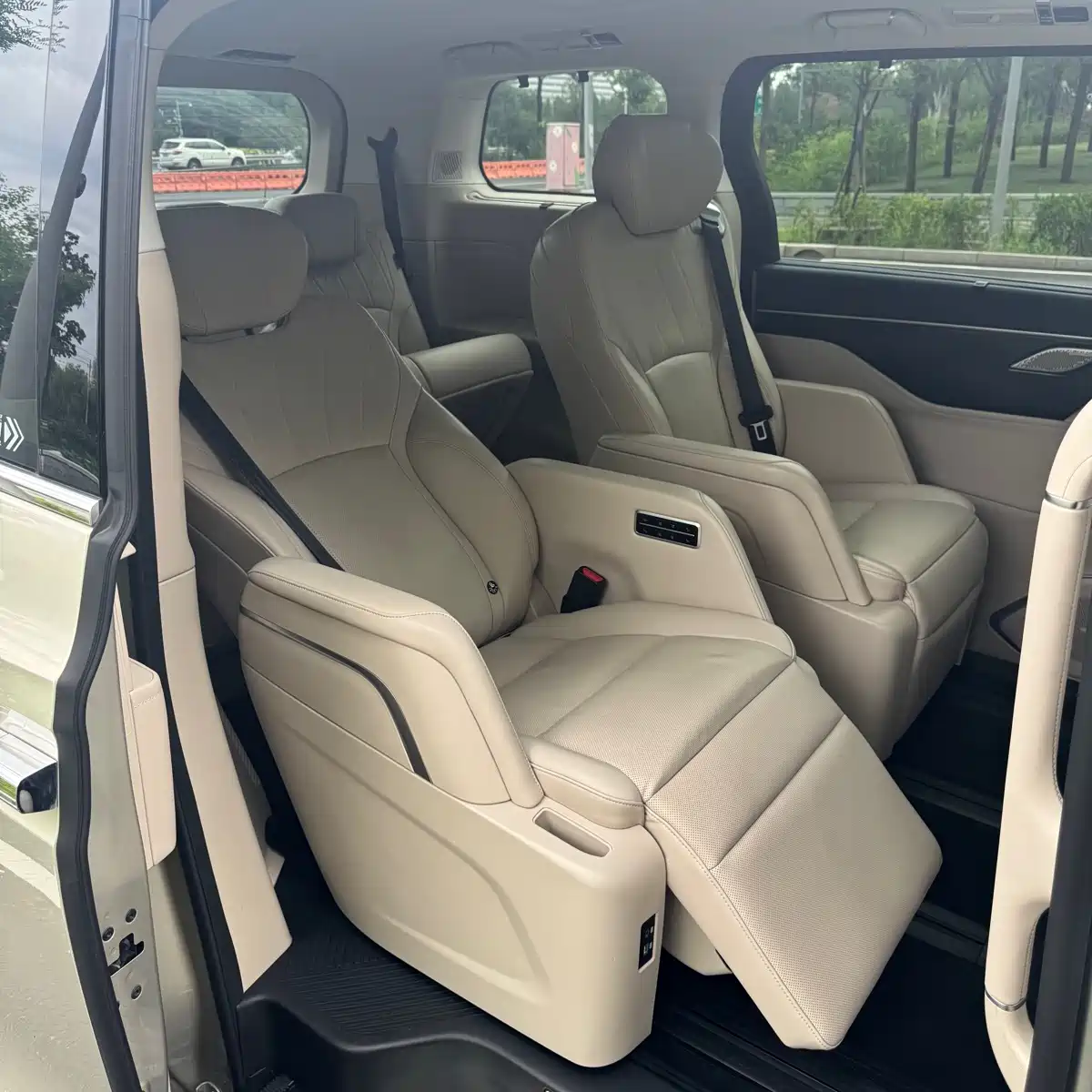 WEY Alpine 2023 AWD Flagship — фото 22