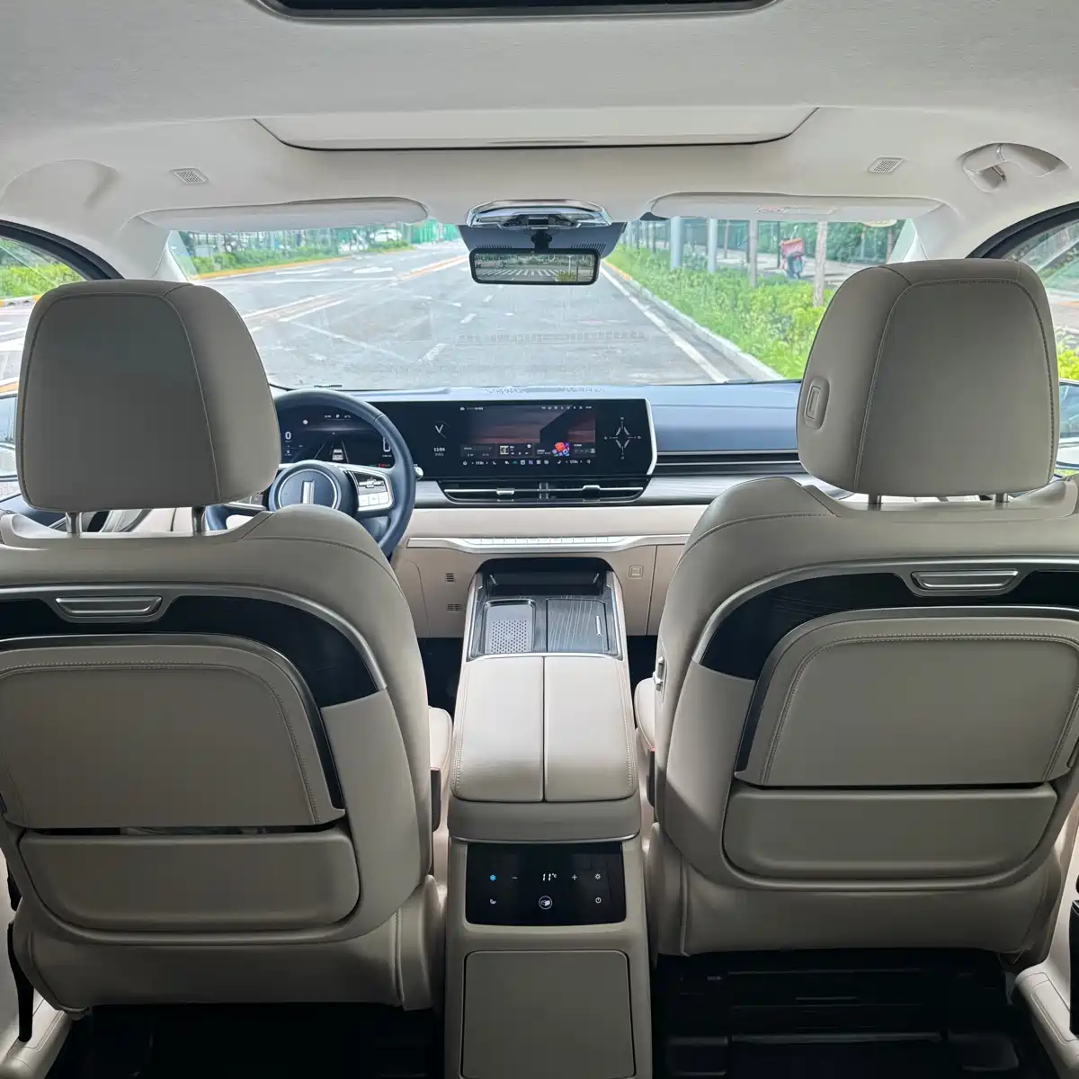 WEY Alpine 2023 AWD Flagship — фото 32