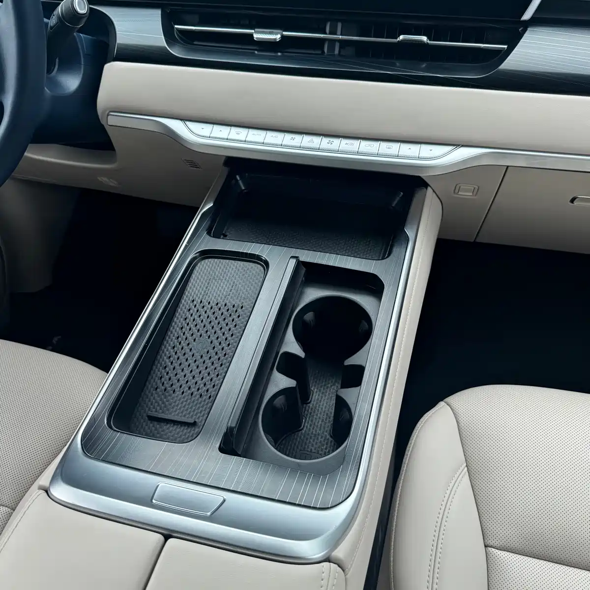 WEY Alpine 2023 AWD Flagship — фото 35
