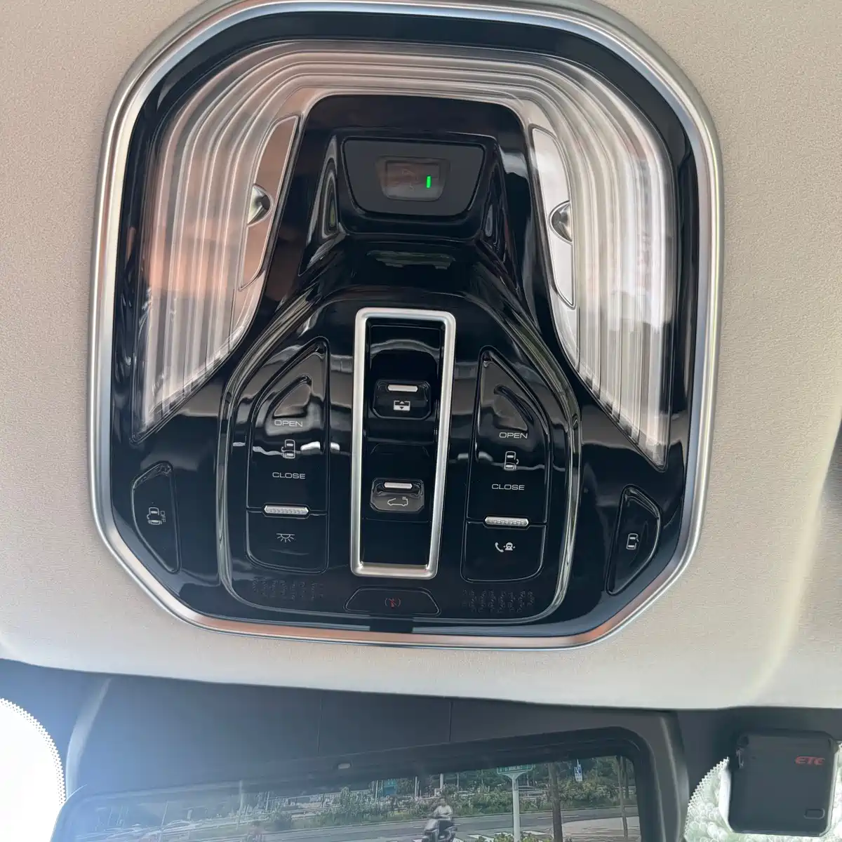 WEY Alpine 2023 AWD Flagship — фото 41