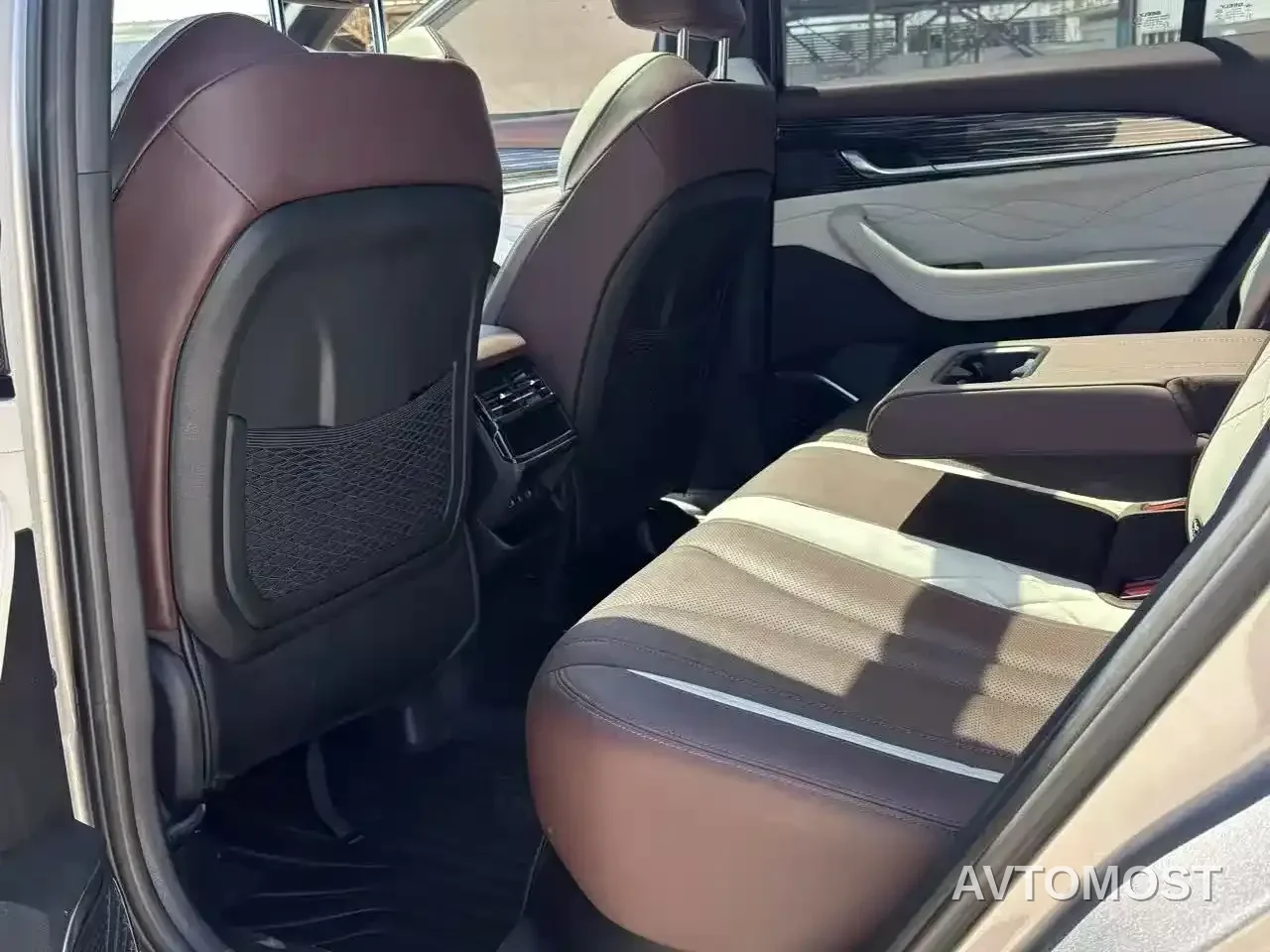 Geely Xingyue L 2021 2.0TD DCT EVO FWD Premium — фото 4