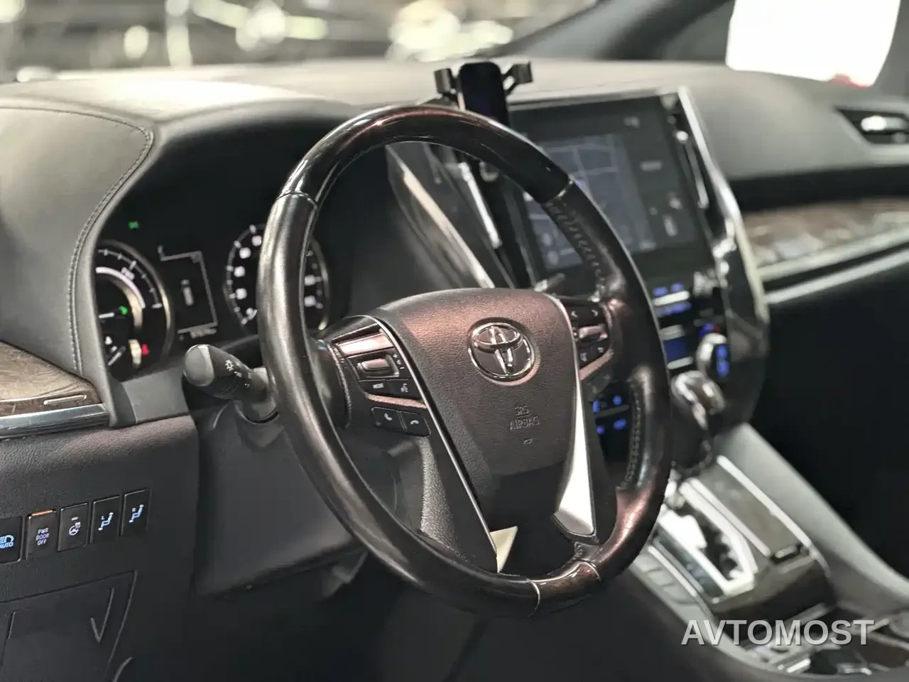 Toyota Alphard 2020 Hybrid 2.5L Premium Edition — фото 8
