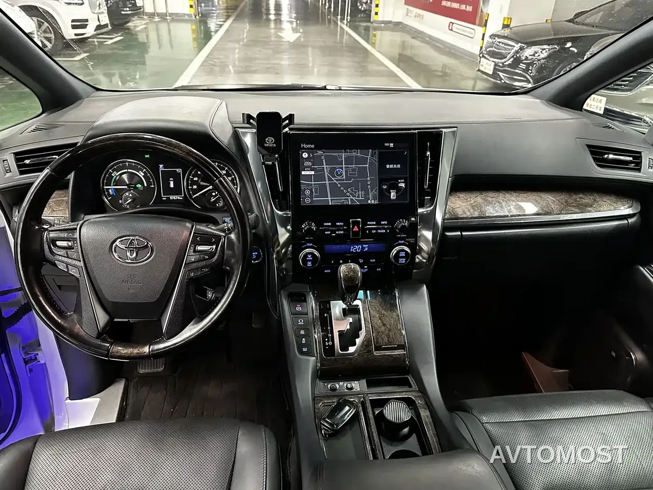 Toyota Alphard 2020 Hybrid 2.5L Premium Edition — фото 10