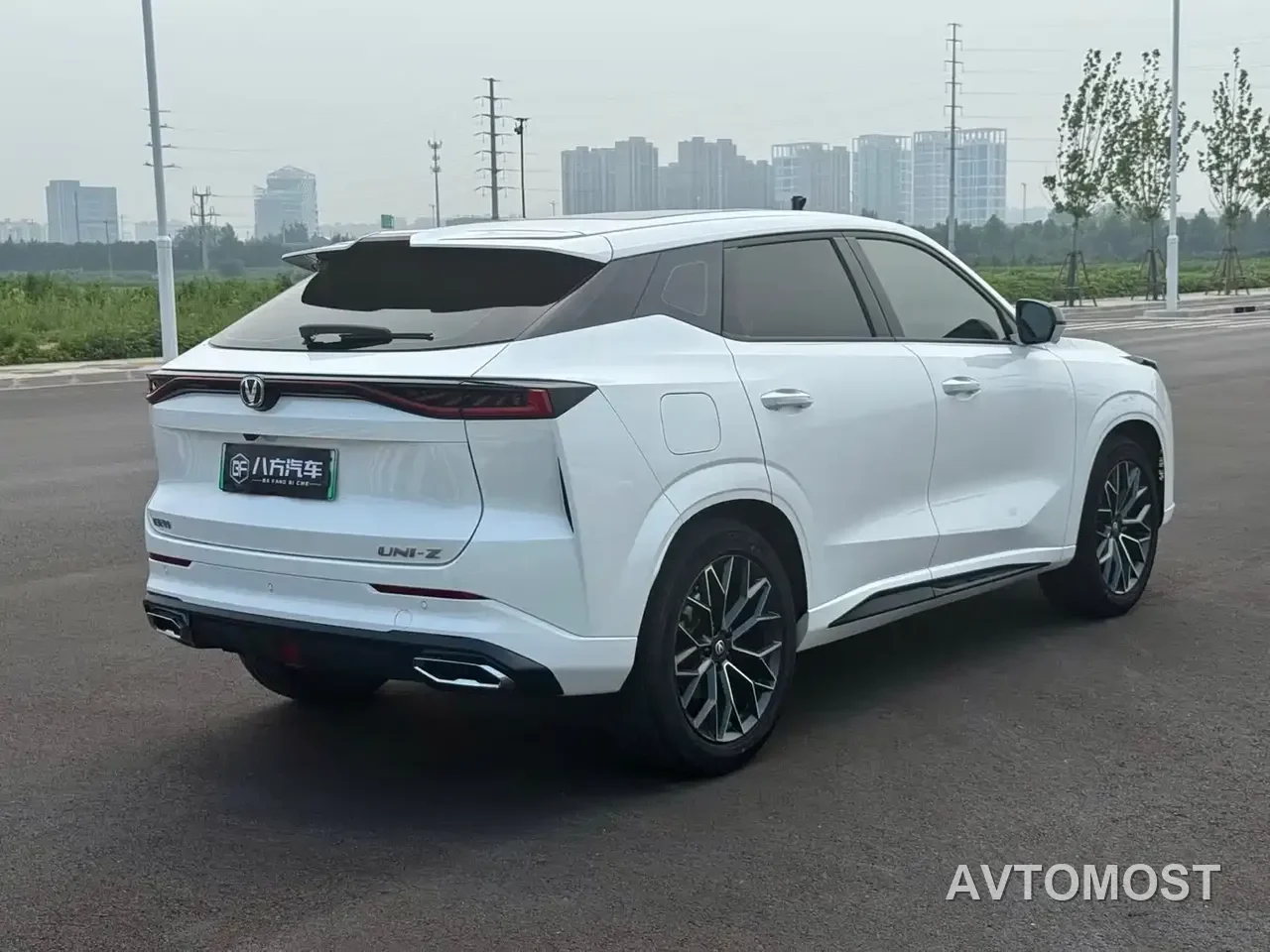 Changan UNI-Z New Energy 2024 Blue Whale iDD 125km Surpassing Edition — фото 8