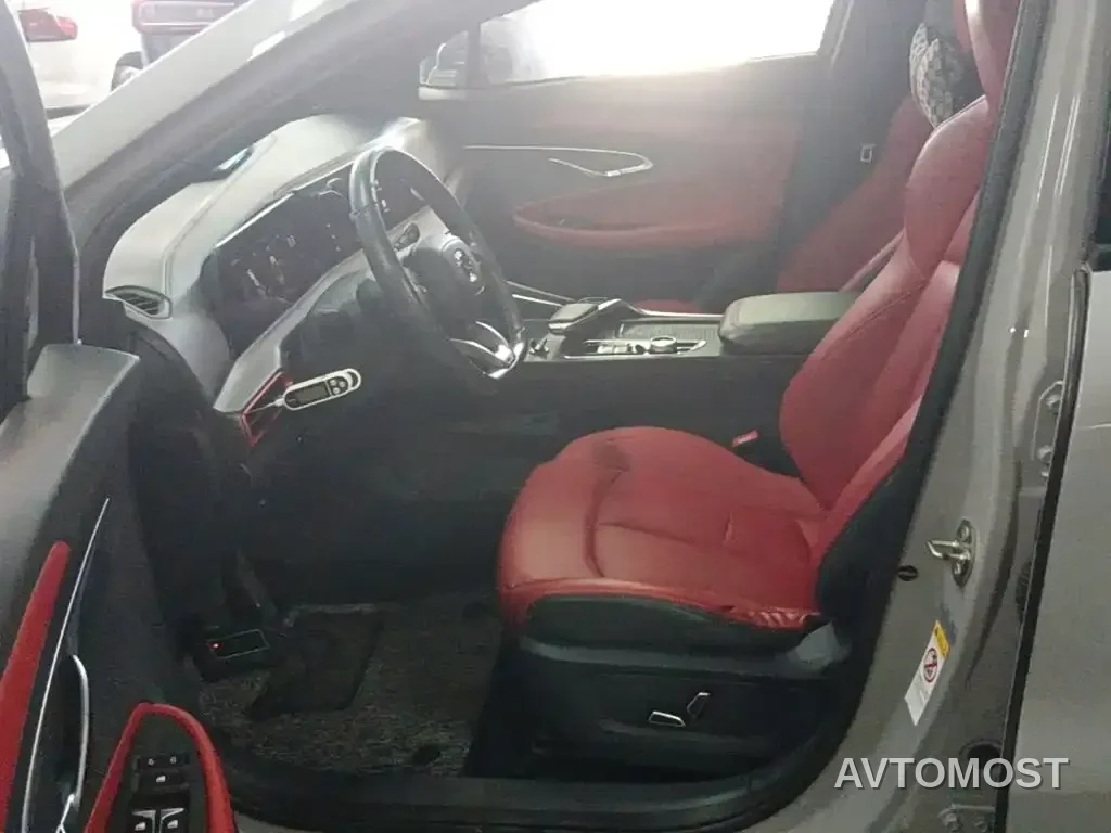 Changan UNI-T 2020 1.5T Premium — фото 12