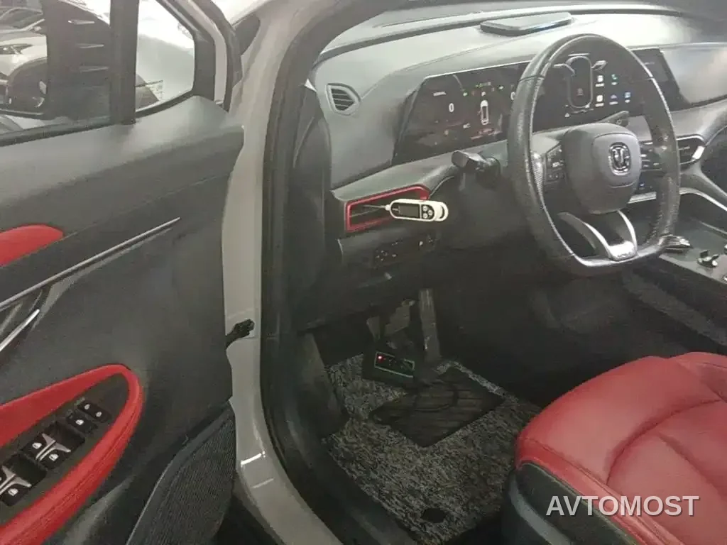 Changan UNI-T 2020 1.5T Premium — фото 13