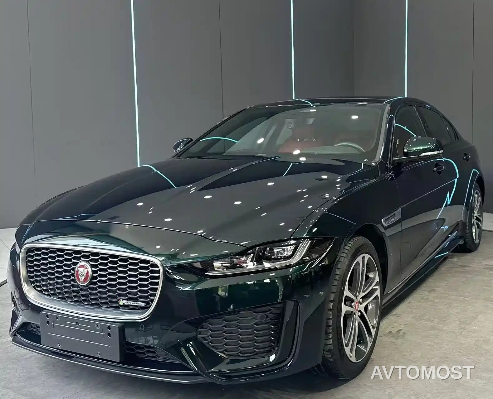 Jaguar XEL 2023 2.0T 250PS R-DYNAMIC S Progressive Sport — фото 1