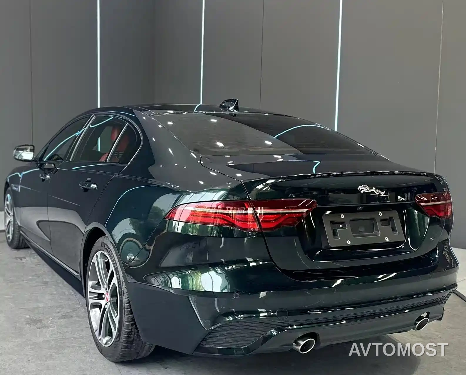 Jaguar XEL 2023 2.0T 250PS R-DYNAMIC S Progressive Sport — фото 8