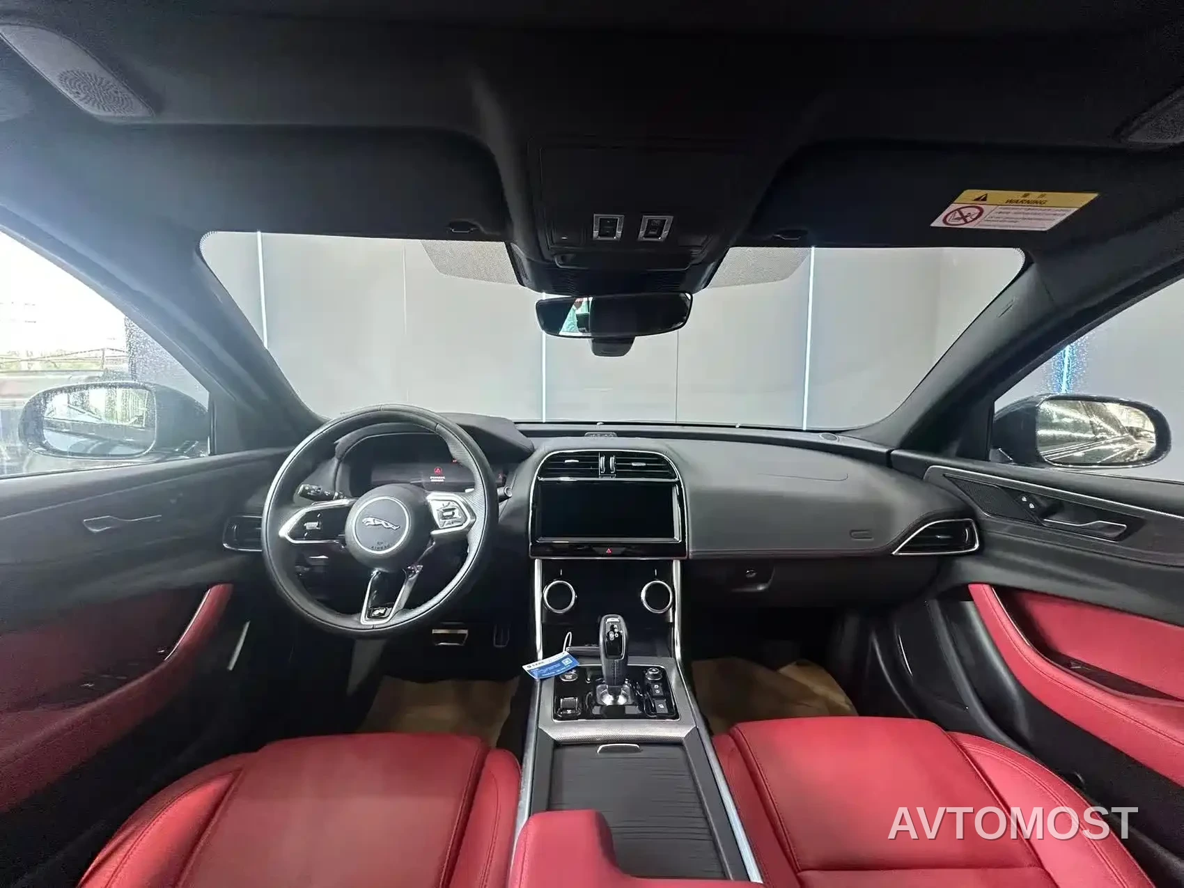 Jaguar XEL 2023 2.0T 250PS R-DYNAMIC S Progressive Sport — фото 9