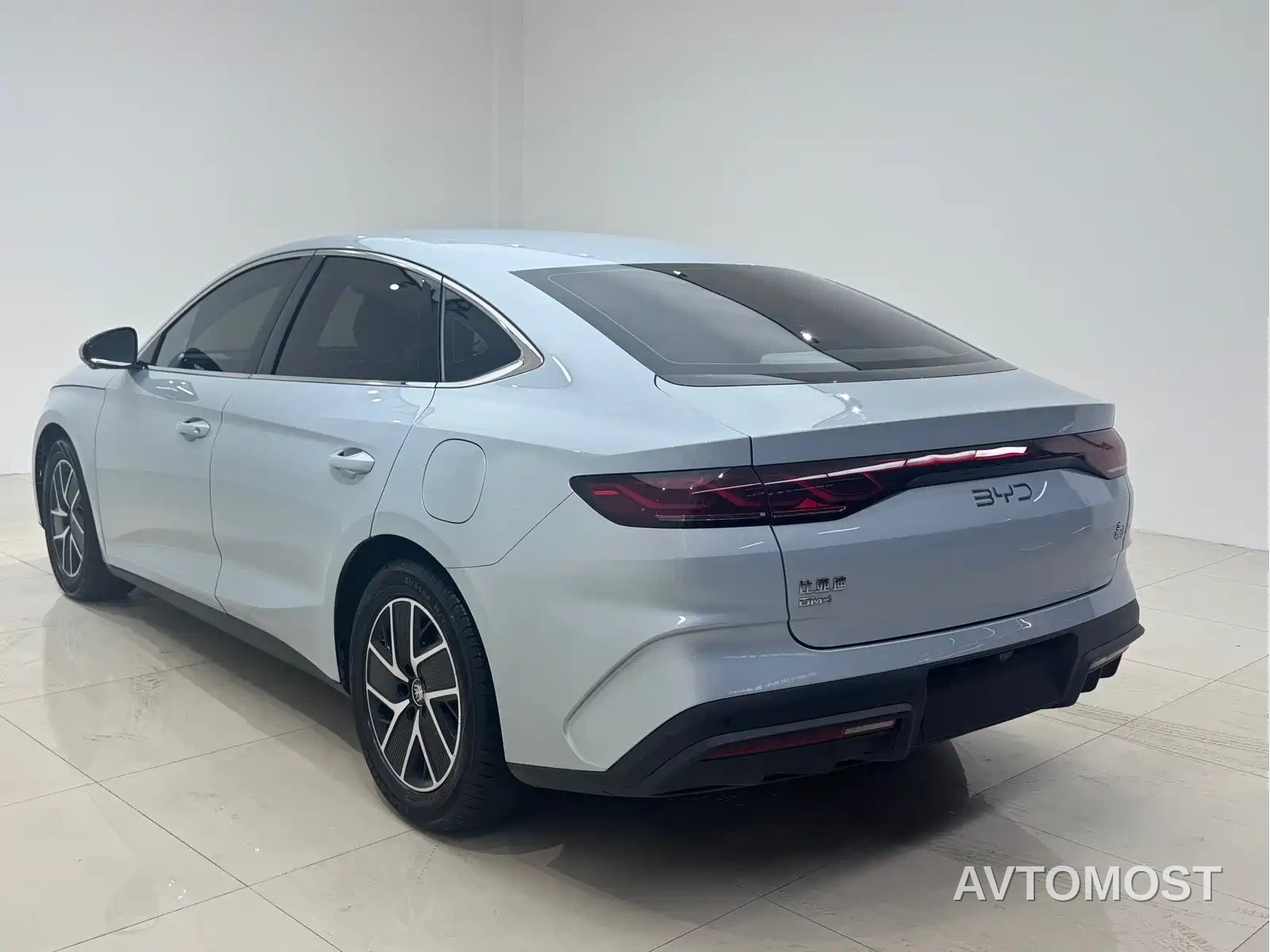 BYD Qin L 2024 DM-i 80KM Superior — фото 6