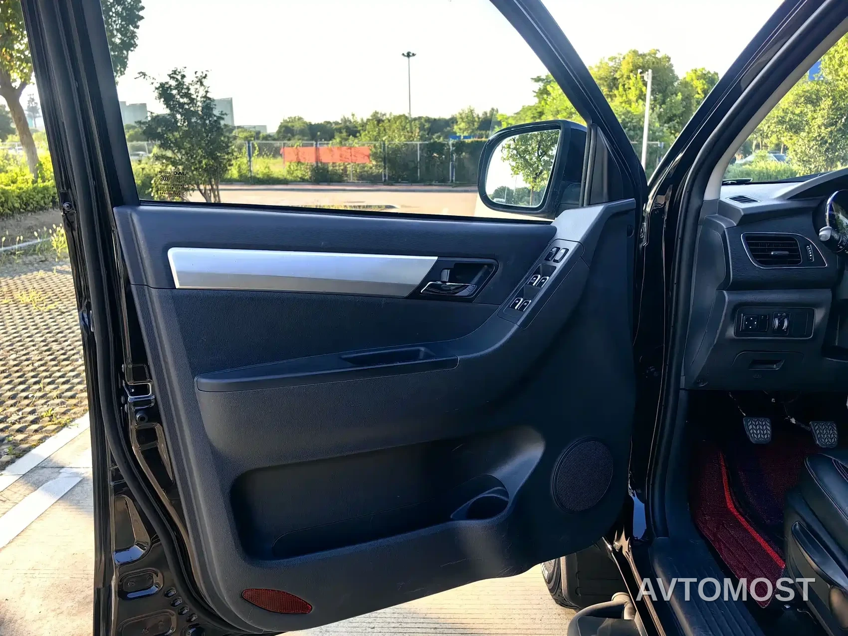 JAC T6 2023 2.0T Diesel 2WD Engineering Luxury Long Wheelbase — фото 7