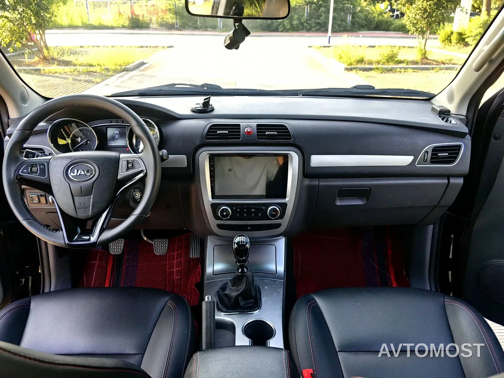 JAC T6 2023 2.0T Diesel 2WD Engineering Luxury Long Wheelbase — фото 10