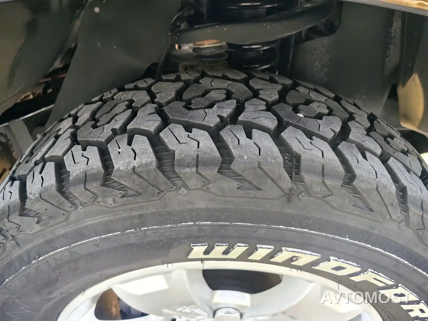 JAC T6 2023 2.0T Diesel 2WD Engineering Luxury Long Wheelbase — фото 14