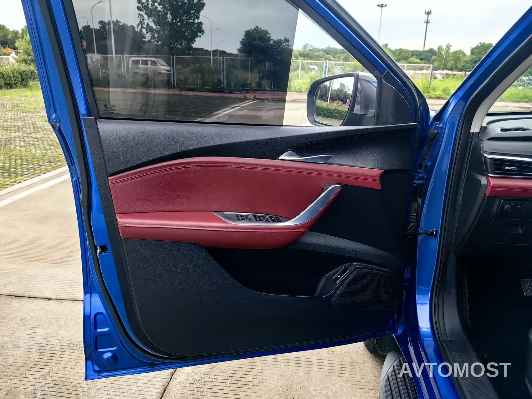 SAIC Maxus Interstellar 2023 Stellar R 2.0T Automatic Diesel 2WD Smart Leader Long Box — фото 9