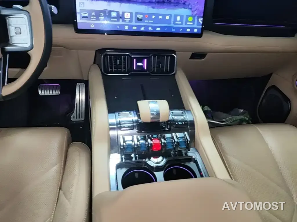 Fang Cheng Bao Leopard 8 2025 Zhiyong Flagship 7-Seater — фото 9