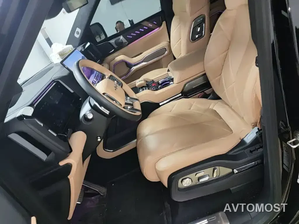 Fang Cheng Bao Leopard 8 2025 Zhiyong Flagship 7-Seater — фото 10