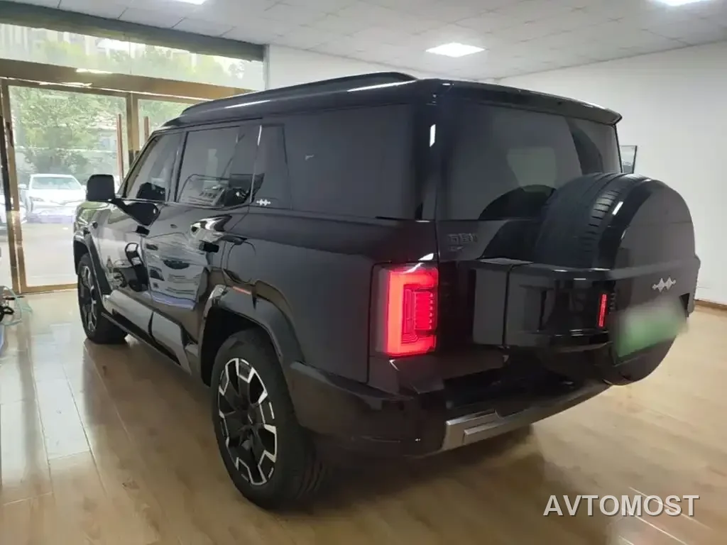Fang Cheng Bao Leopard 8 2025 Zhiyong Flagship 7-Seater — фото 18