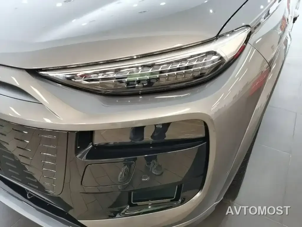 Audi Q6L e-tron 2025 Model Pioneer Edition — фото 18