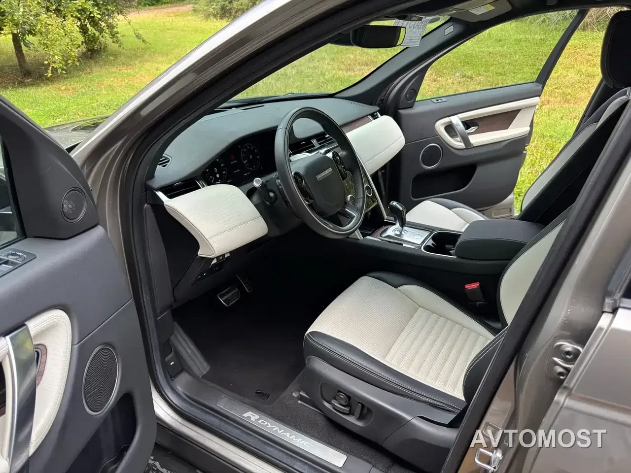 Land Rover Discovery Sport PHEV 2021 P300e Performance Tech Edition — фото 14
