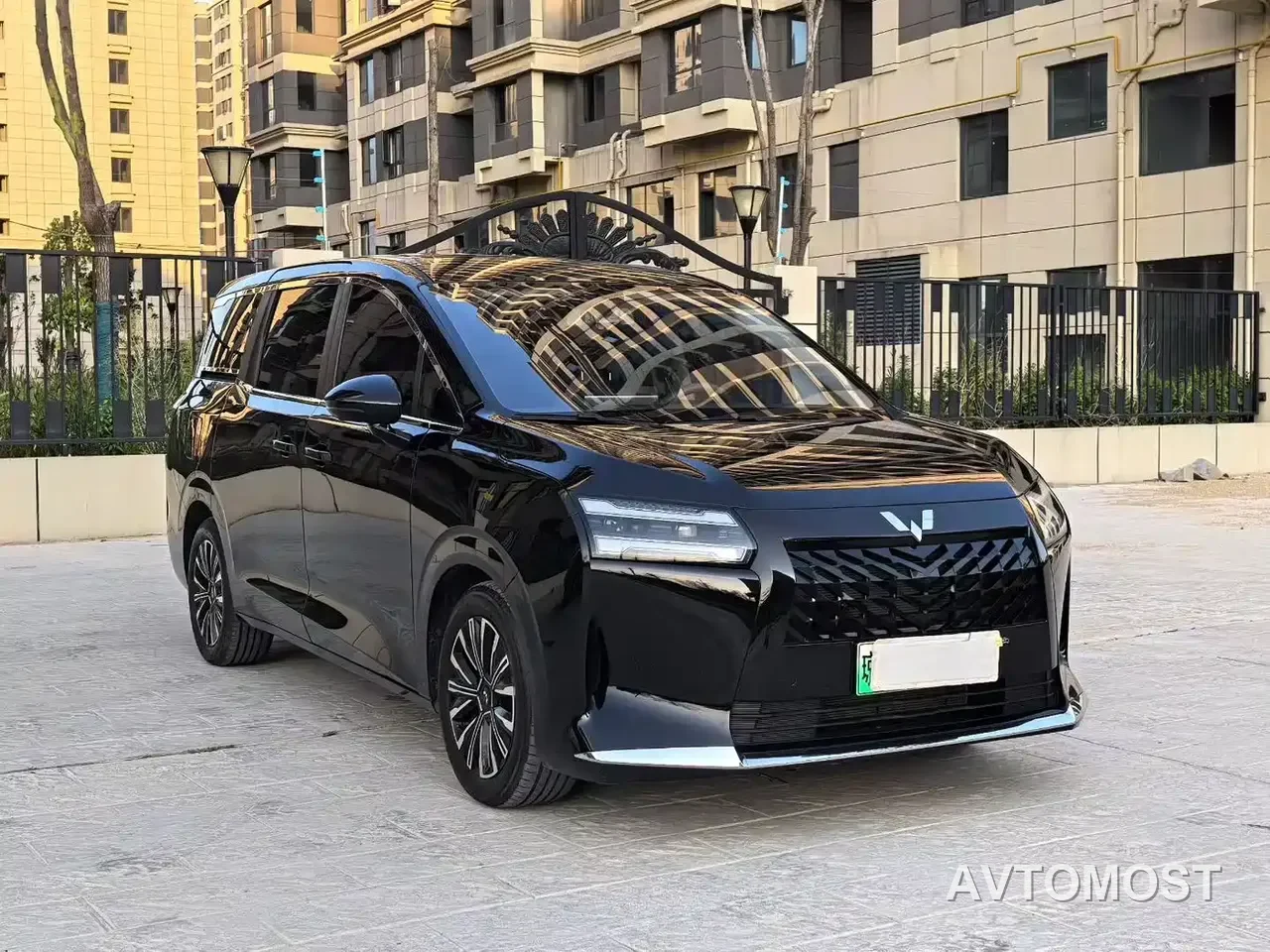 Wuling Motors Xingguang 730 New Energy 2025 Model Plug-in Hybrid Base Version — фото 2